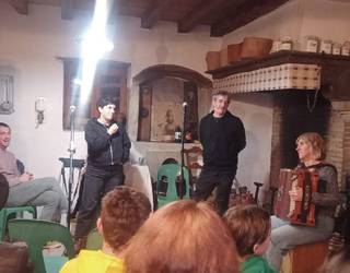 Hogei urtez kultur ekitaldiak hartu ondotik, larunbateko jaialdi bereziarekin itxiko dute Senpereko Larraldea