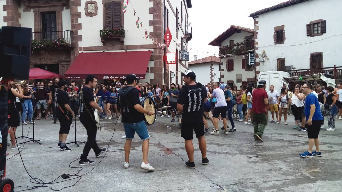 Zugarramurdiko bestak ate joka dituzte: ortziraletik asteartera eginen dituzte aurten