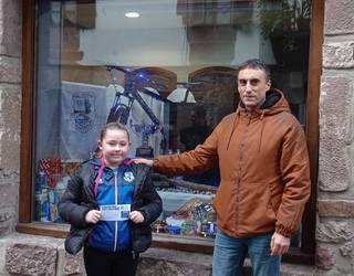 Eguberrietako saskia prest du Doneztebeko Erreka kirol elkarteak