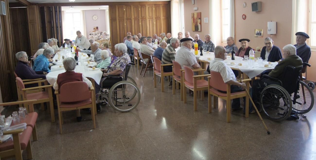 Elizondoko Zahar etxeko adinekoak buelta bat ematera aterako dituzte maiatzaren 8an