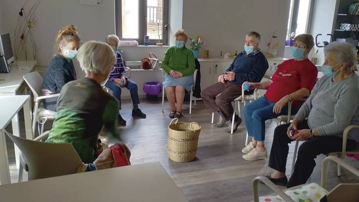 Iruritako jubiloteka zerbitzua martxan jarri du Harremana elkarteak