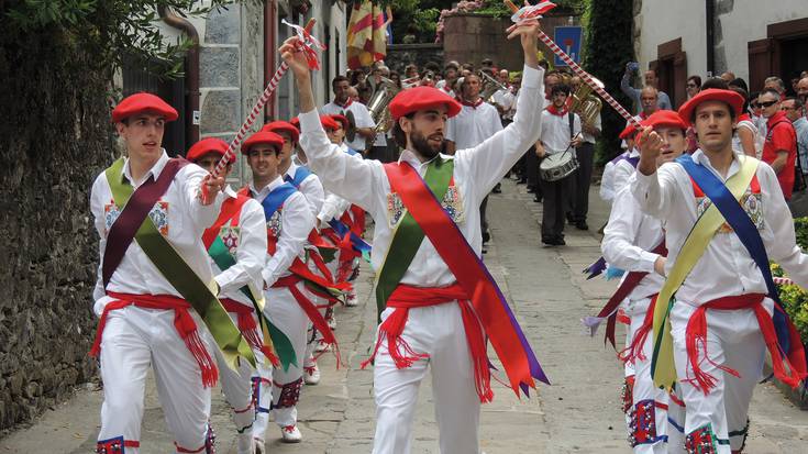 San Fermin egun handia ospatzen ari dira lesakarrak