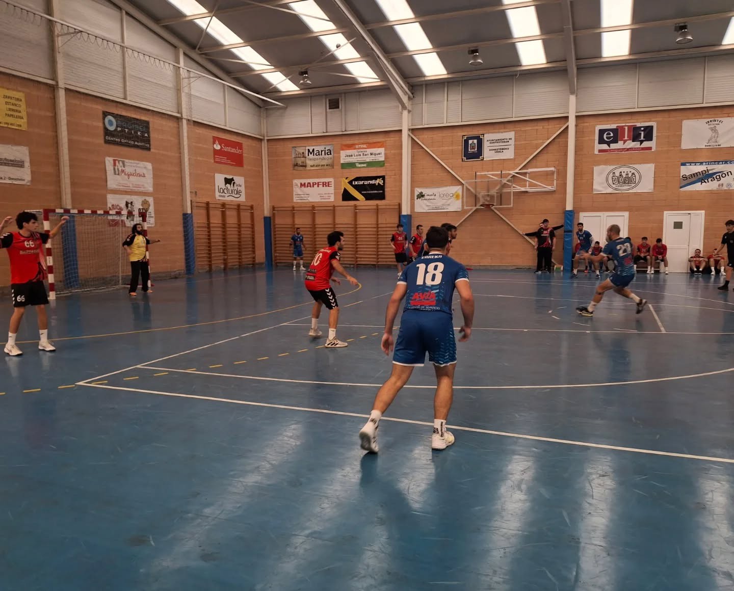 Futbol talde nagusiek ez dute garaipen bakar bat ere lortu asteburu honetan