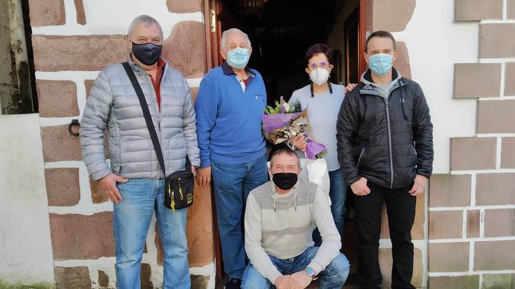 Rosa Mari eta Jose Antonio Errandonea omendu ditu Berako Udalak