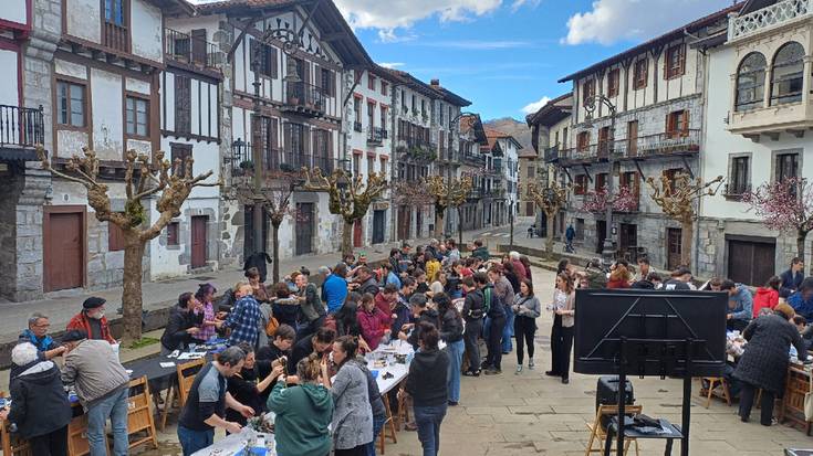 Giro bikaina izan dute Lesakako CalçTxotx! 2025 Egunean