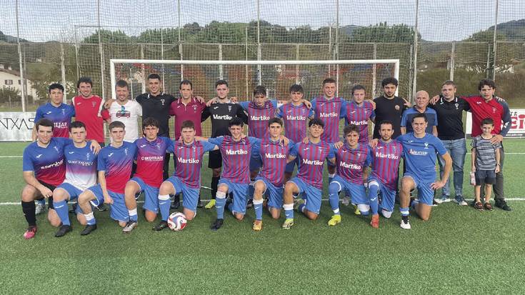 Gure Txokoa futbol taldeak ez du igoera baztertzen