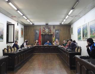 Ehun-ek proposatutako mozioa eztabaidatu eta onartu du Baztango Udalak