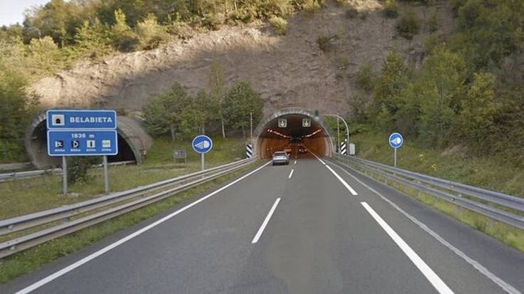 A-15 autobidea asteazken eta ostegun gauean itxiko dute Donostiako noranzkoan