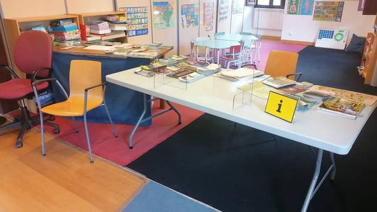 Etxalarko Turismo Bulegoan izan gara