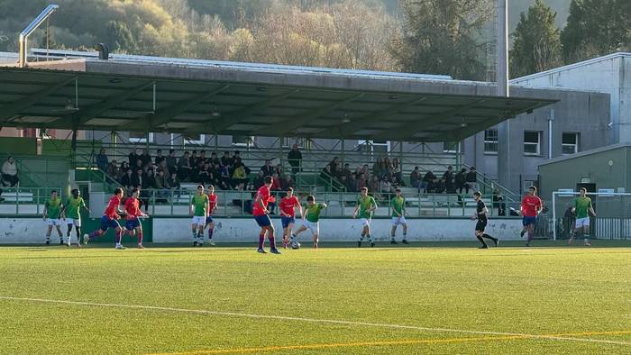 Beti Gazte eta Gure Txokoako futbol talde nagusiek bakarrik jokatuko dute etxean asteburuan