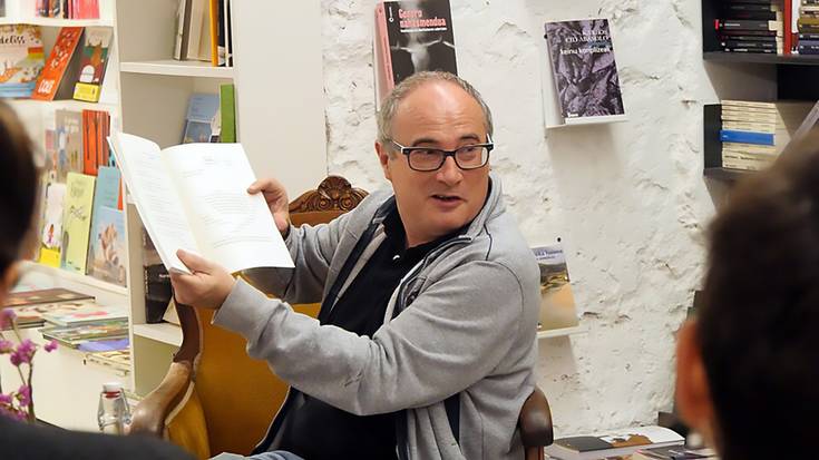 Juankar Mugartza poetarekin olerki tailerra eginen dute urriaren 18an Senperen