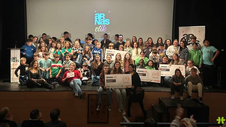 [ARGAZKIAK] Arnasguneetako gazteen talentua aitortu dute Arnasetik lehiaketaren sari banaketan