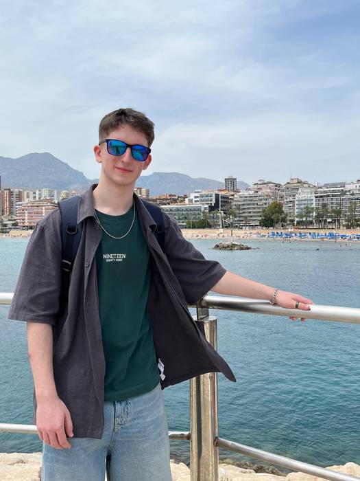 «Diseinua gure herria bereizi egiten duenetik ateratzea nahi nuen»