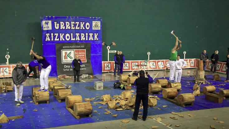 Eskualdeko kirolaririk gabe jokatuko da Urrezko Banakako Aizkolari Txapelketaren finala