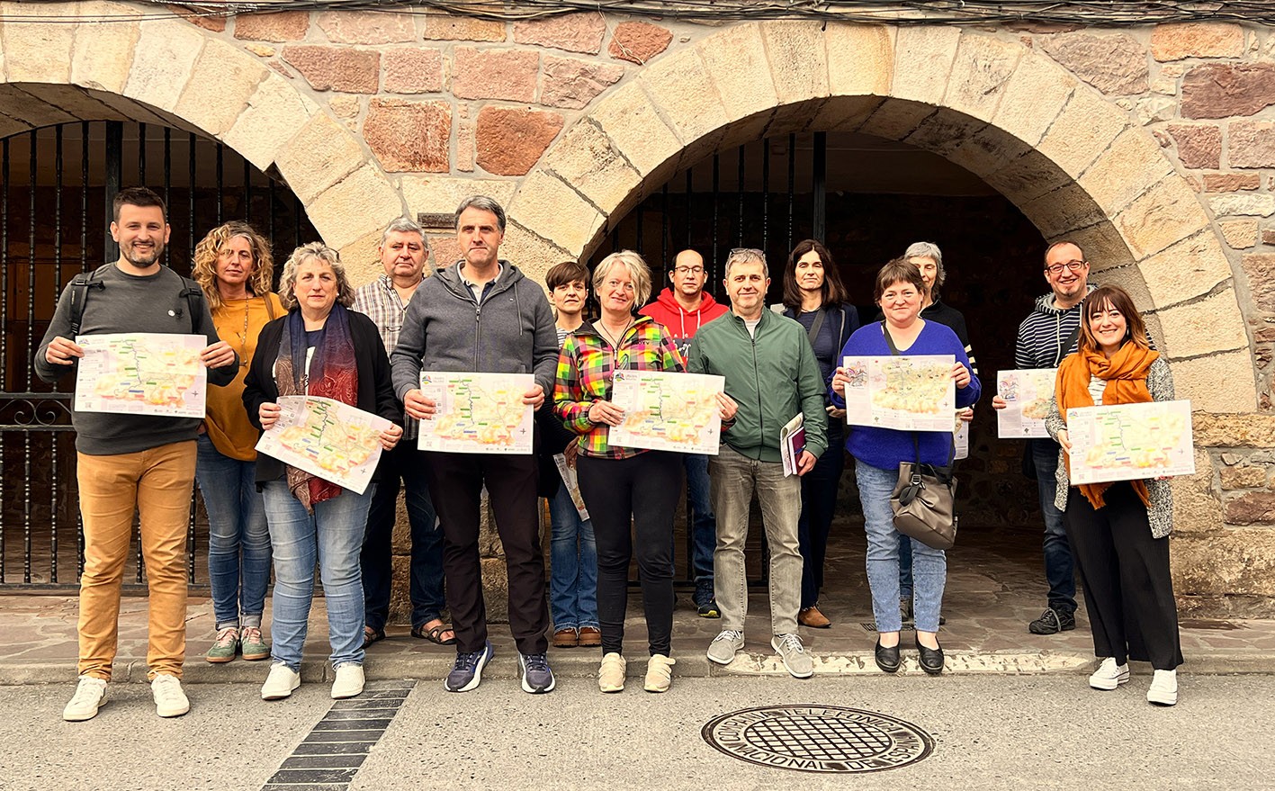 Baztan-Bidasoko turismo mapa berria aurkeztu du Uraren Bailarak-ek