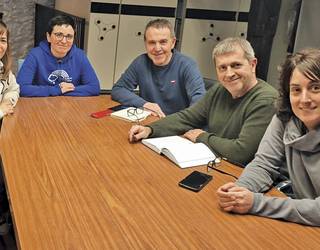 «Bidasoa Ospitalean larrialdi pediatrikoen zerbitzua berrezarri arte ez gara geldituko»