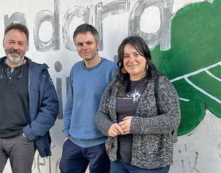 Bertze hiru proiektu eoliko mendi kaskoetan