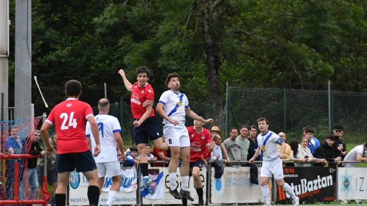 Baztan Futbol Taldeak ez du lortu hirugarren mailara igatea