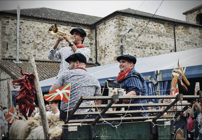 Euskararen Eguna prest dute urriaren 10 eta 11rako Zubietan