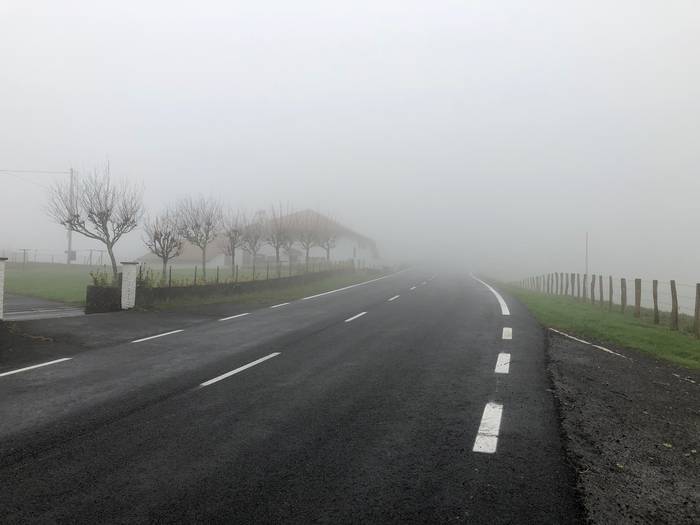 Gorramendiko bidegurutzetik Dantxarinea bitarteko errepidea zolaberritu dute