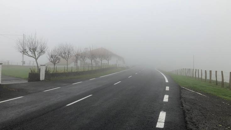 Gorramendiko bidegurutzetik Dantxarinea bitarteko errepidea zolaberritu dute