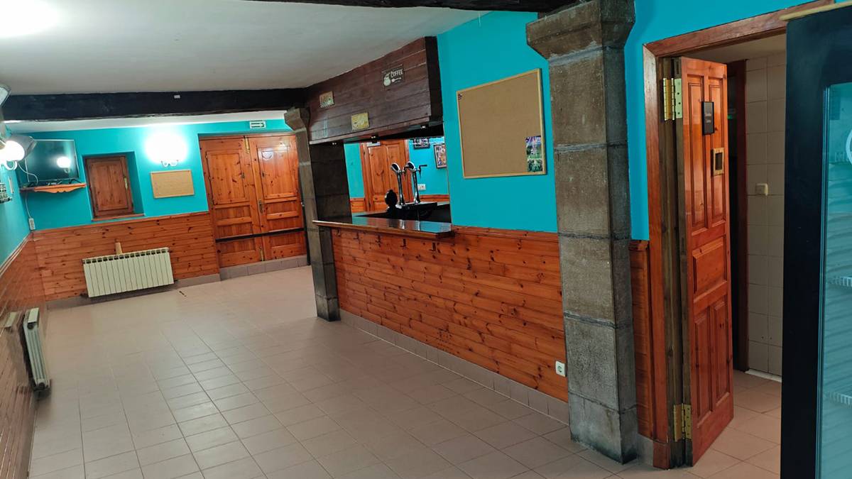 Narbarteko Herriko Ostatua berritzeko bidea hasi du kontzejuak