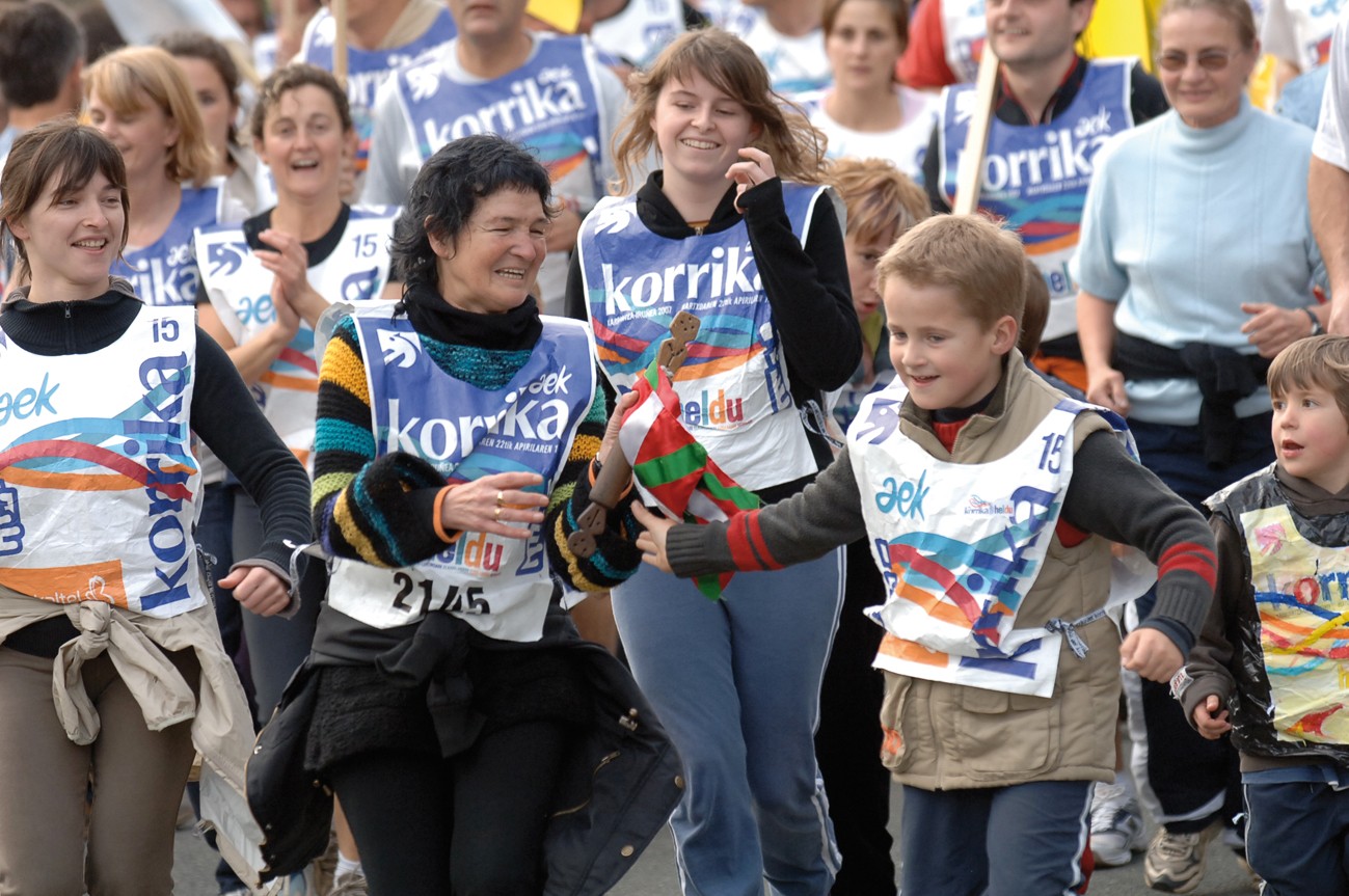 Korrikaren bueltan egun osoko besta antolatu dute apirilaren 9rako Saran