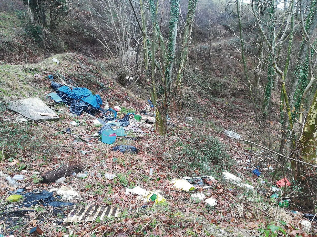 Zaborrak Aitxarreko zikintegirat eramaten dituzte oraino Zugarramurdin