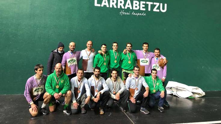 Euskal Herriko launakako sokatira txapelketa ere irabazi dute Beti Gazteko gizonezkoek