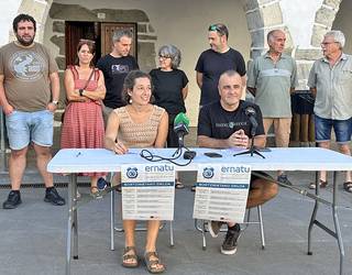 [ARGAZKIAK] Ernatu dinamika aurkeztu dute Bortzirietako udal ordezkariek eta UEMAk Arantzan