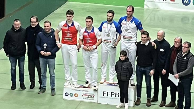 Sarako Izarrako Larretxea eta Etxeberri txapeldunorde izan dira trinketeko esku huskako Frantziako txapelketan