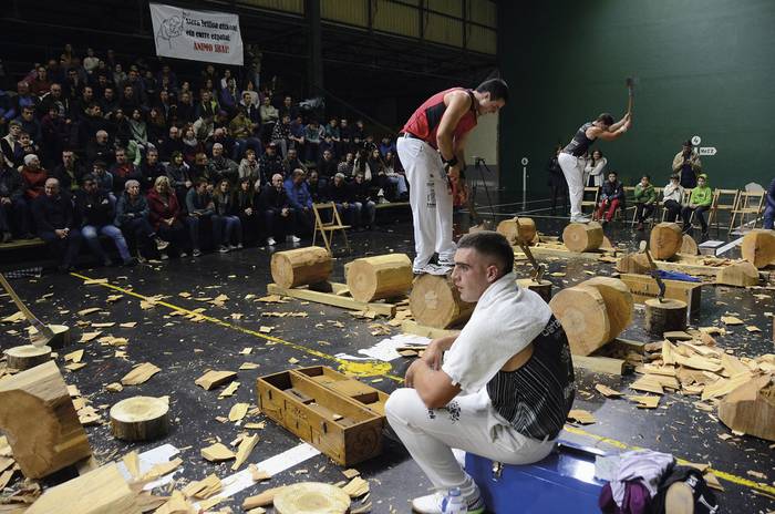 Euskal Herriko lehen mailako aizkolari txapelketaren kanporaketa urriaren 4an jokatuko dute Donezteben