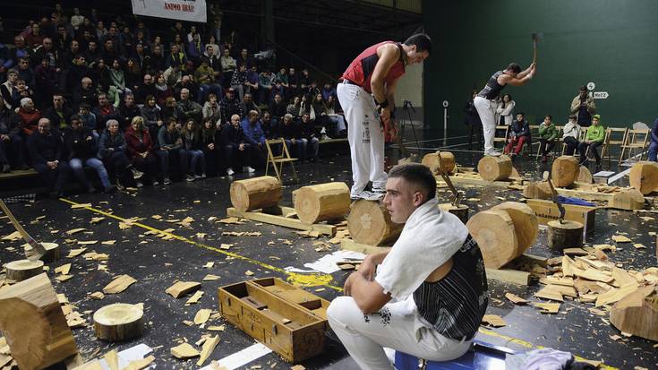 Euskal Herriko lehen mailako aizkolari txapelketaren kanporaketa urriaren 4an jokatuko dute Donezteben