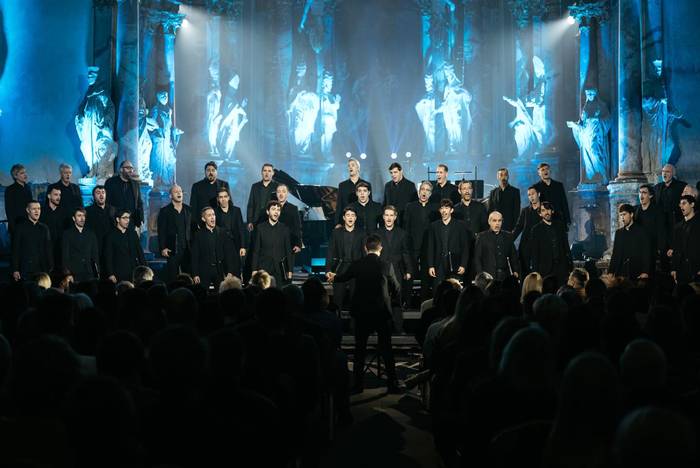 Suhar Koruak emanaldia eskainiko du igandean Lesakan