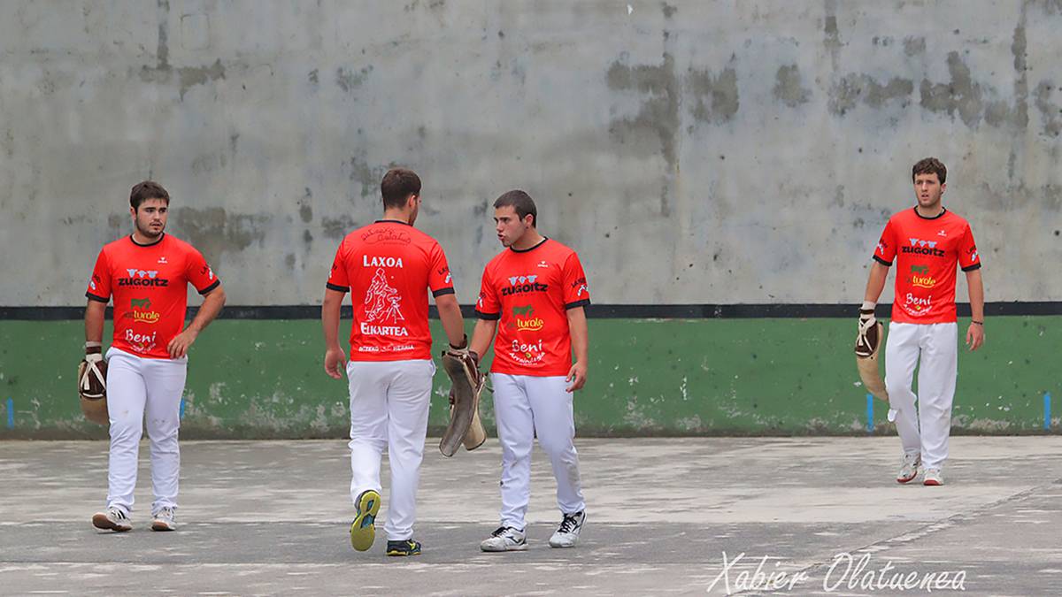 Doneztebe Titi eta Oiz B zuzenean sailkatu dira XLVI. Nafarroako Laxoa Txapelketako finalerdietarako