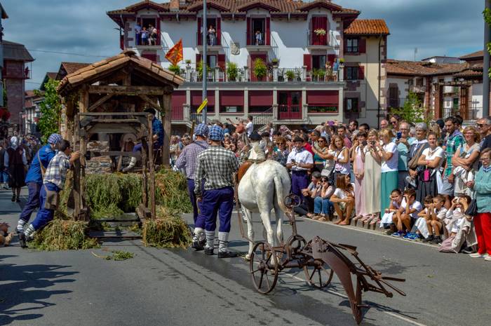 Baztandarren Biltzarra ospatuko dute igandean eta larunbatean ere seinalea eginen dute