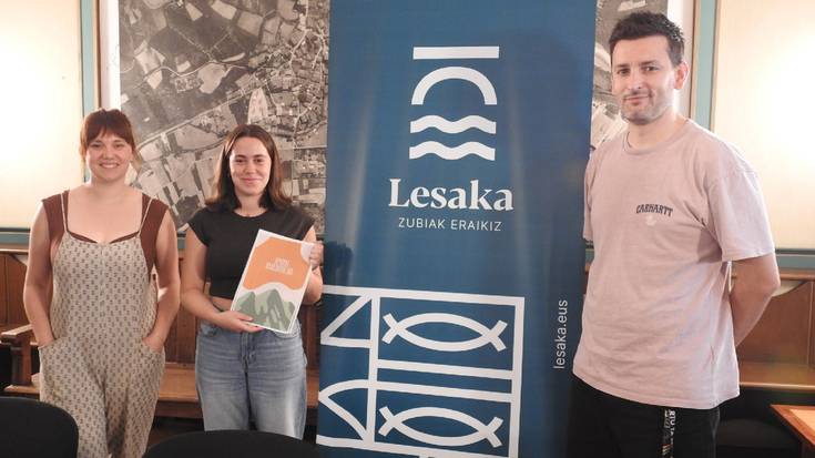 'Ipuin ibilbideak' proiektua prestatu dute Lesakan haur eta nerabeei begira