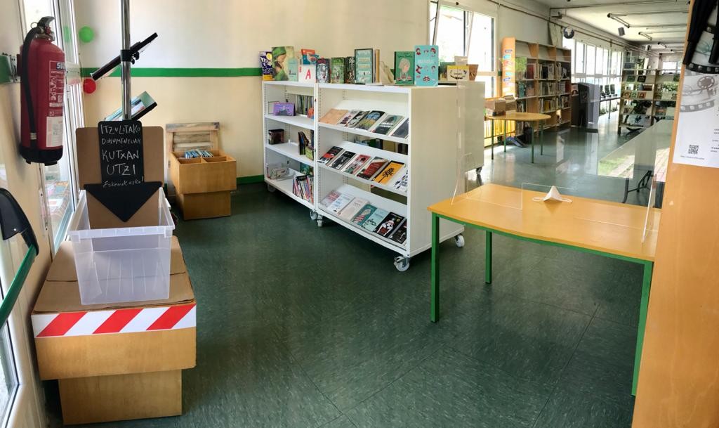 Udako oporren ondotik Leitzako liburutegia berriz zabalik