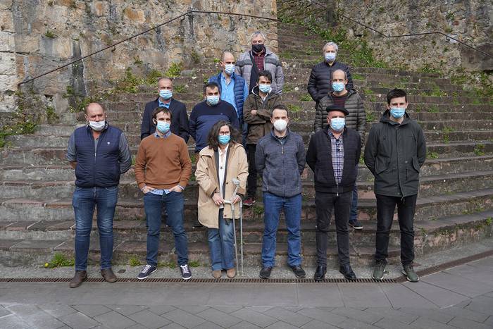 Suak ez duela mugetaz ulertzen eta mugaz gaindiko politika bateratuak eskatu dituzte alkateek