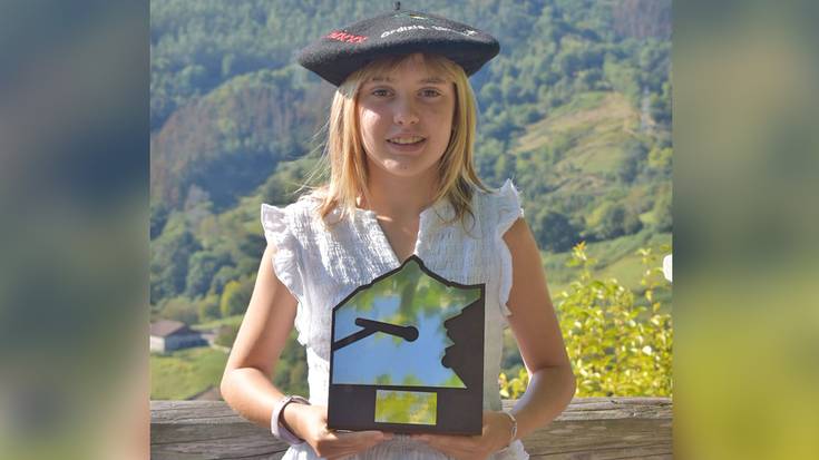 Aurten ere Maialen Urtxegi narbartearraren lana saritu dute Lazkao Txiki Bertsopaper Lehiaketan