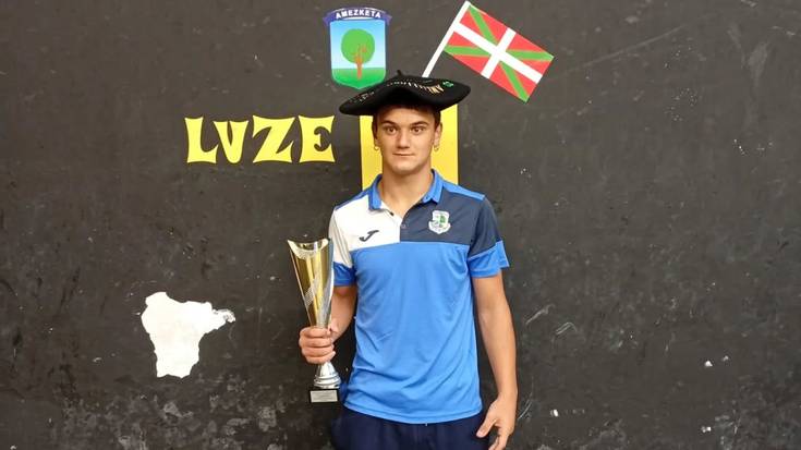 Iker Anzizar doneztebarrak irabazi du Amezketako pilota txapelketa