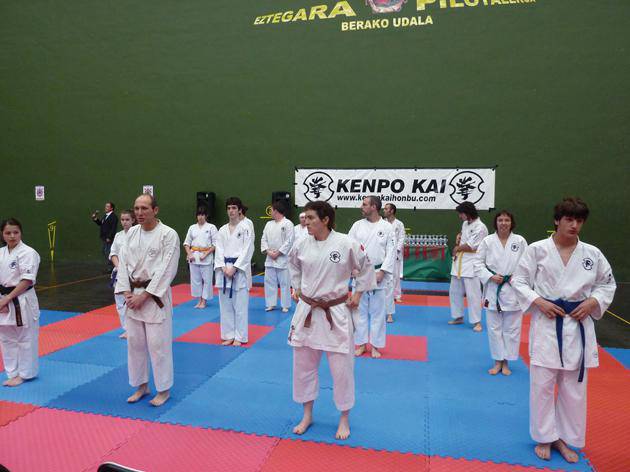 150 kirolari bildu ziren Beran Nafarroako kenpo txapelketan