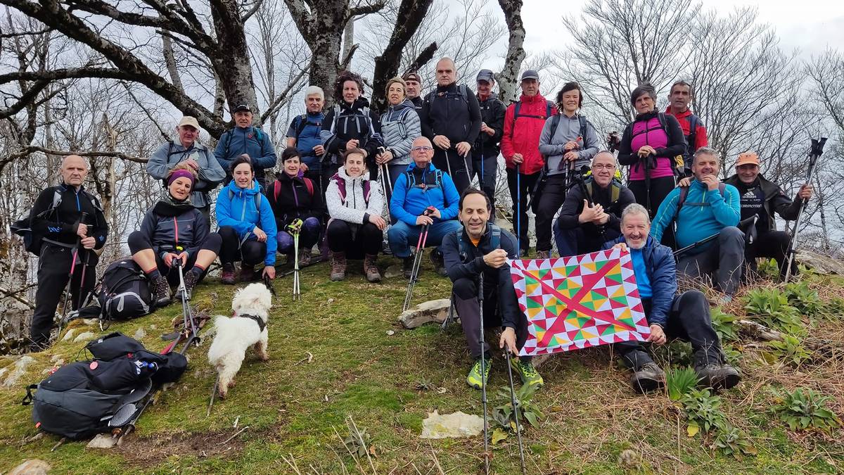 Legatera mendi martxa antolatu dute Baztango Mendigoizaleek iganderako