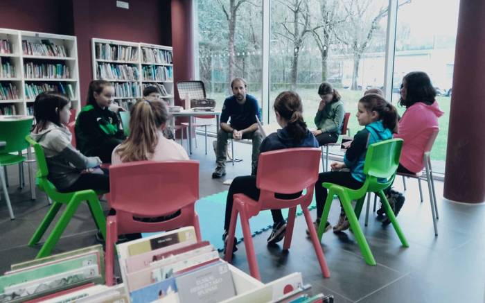 Josu Jimenezekin eta Haritz Larragetarekin topaketa literarioa eginen dute ortzegunean Lesakako liburutegian