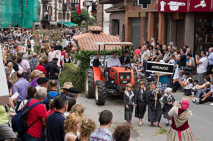 Baztandarren Biltzarran laguntzeko izen-ematea astelehenean hetsiko da