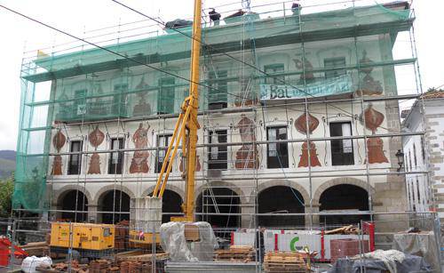 Herriko Etxeko ganbara eta bigarren solairua moldatzen ari dira 