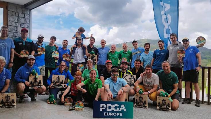 Baxi Basajauneko kirolariak Nafarroako V. DIsko Golf Irekiko podiumera igo dira