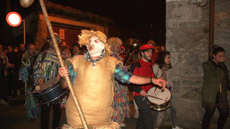 Inauterietako igandean bandarekin jotzeko musikariei deia egin die Lesakako musika bandak