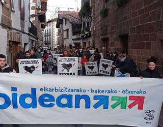 Euskal presoen aurkako salbuespen politikak guziz baztertzeko mobilizazioen beharra azpimarratu zuten urtarrilaren 8an