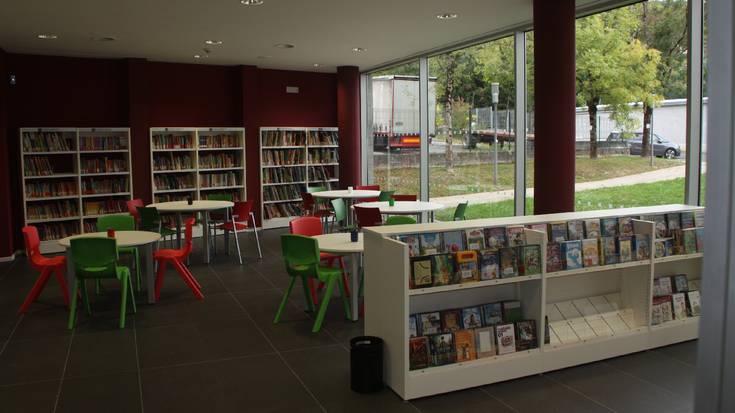 'Etxean' liburuaren aurkezpena eta drag emanaldia Lesakan